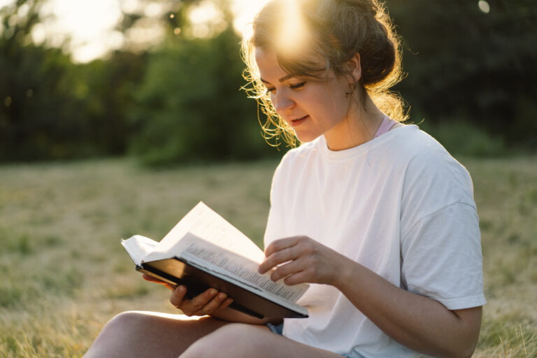 Mehr über den Artikel erfahren Die Bibel-(m)ein Lebensbuch